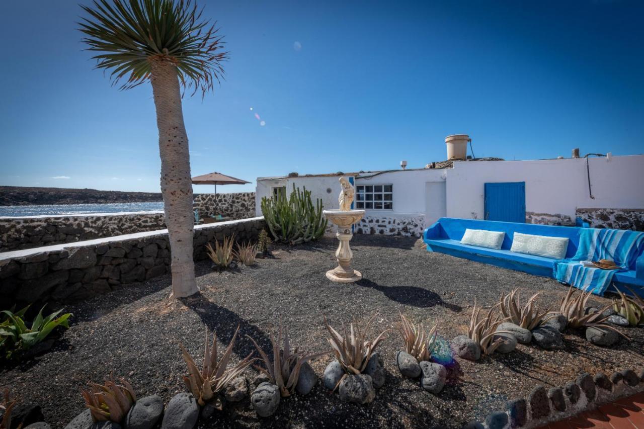 Beachfront Two Bedrooms House Casa Toral Majanicho Exterior foto
