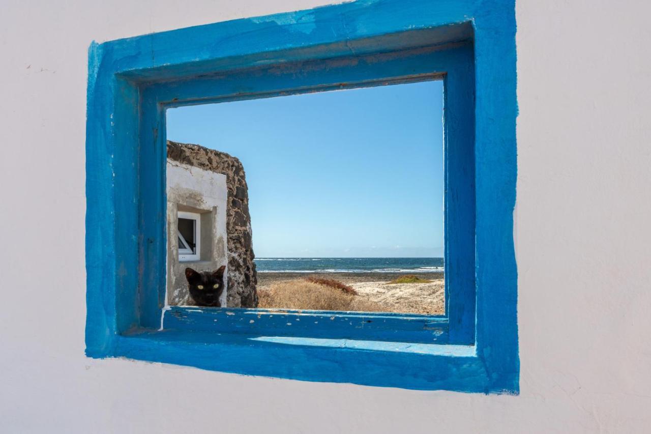 Beachfront Two Bedrooms House Casa Toral Majanicho Exterior foto