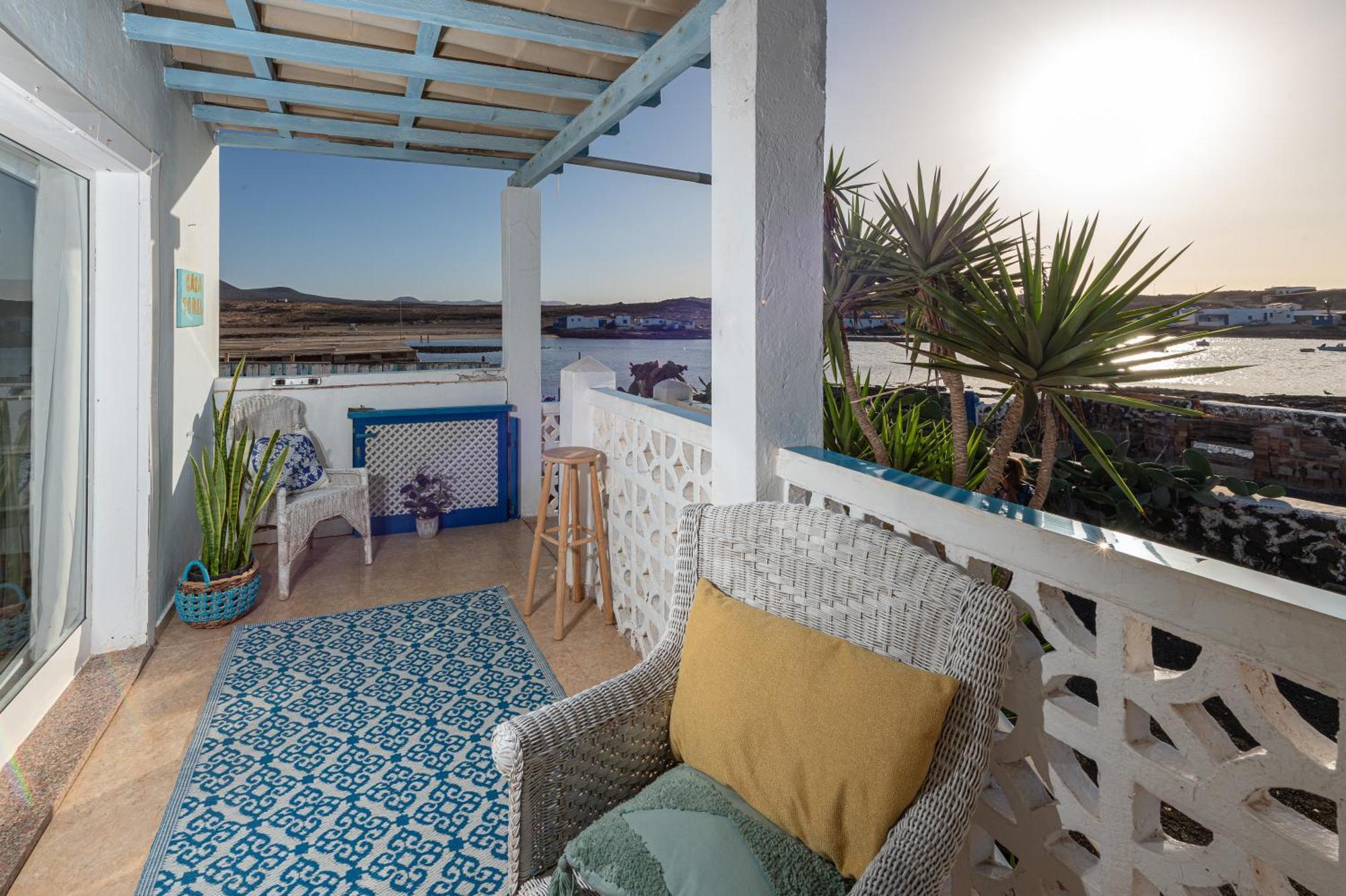 Beachfront Two Bedrooms House Casa Toral Majanicho Exterior foto