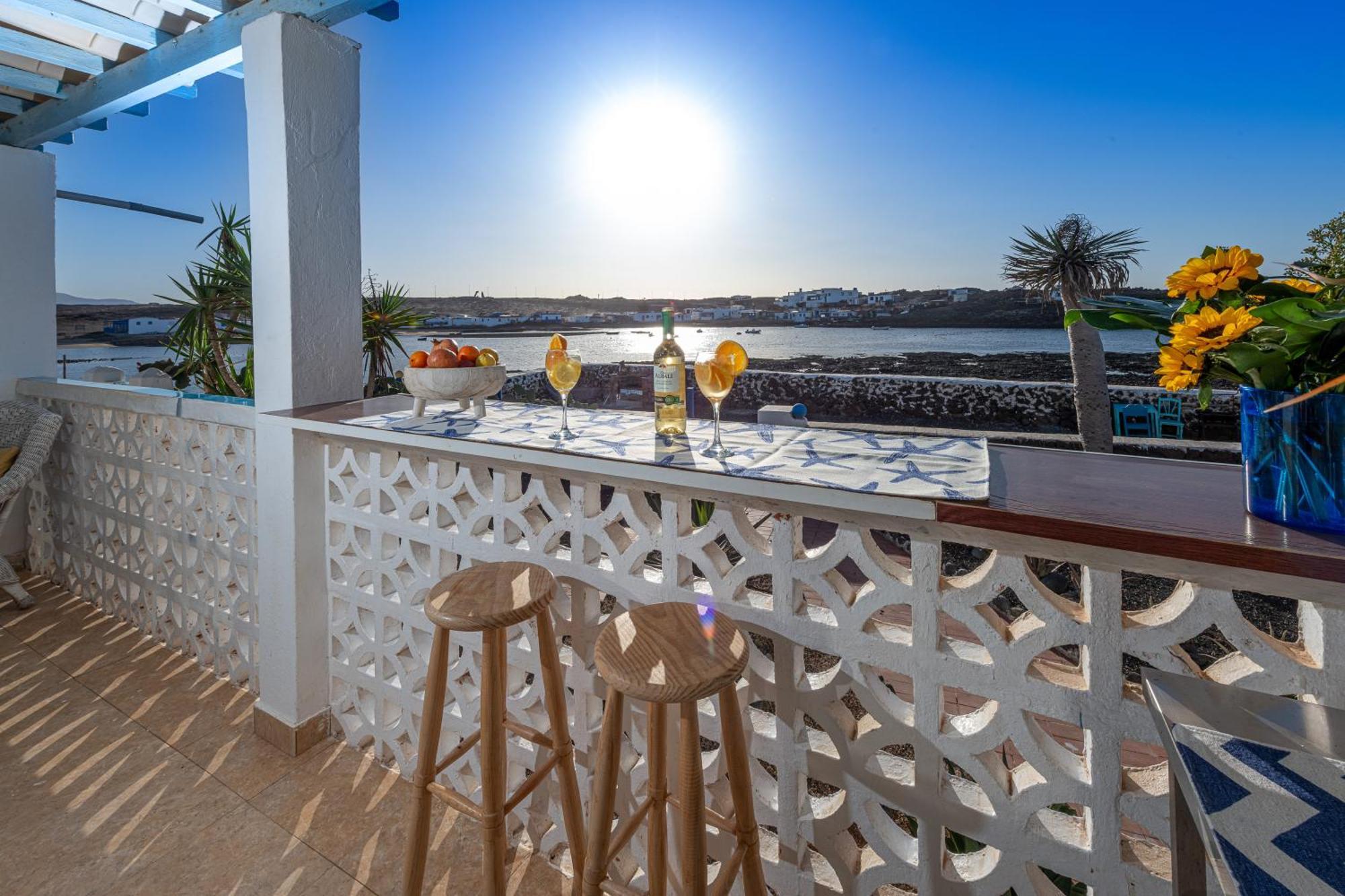 Beachfront Two Bedrooms House Casa Toral Majanicho Exterior foto